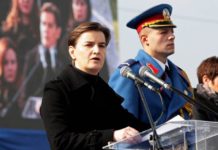 Ana Brnabić izviždana u Orašcu, pa poručila da fašizam neće pobediti u Srbiji