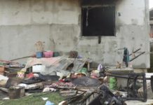 Majka i sin koji su zadobili teške opekotine u požaru, u veoma lošem stanju