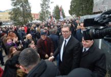 Dočepali se kase: Ko plaća Vučićevu kampanju?