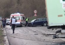 Sudar kamiona i automobila na putu Čačak – Požega, ima teško povređenih