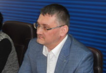 Počinje suđenje Aleksandru Tanaskoviću zbog poljupca koji je uputio Igoru Trifunoviću