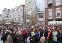 Trifunović i Obradović na dvanaestom protestu: Vučiću, hvala ti što si ujedinio Užičanina i Čačanina! (FOTO)