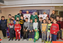 “Mozzart“ novom opremom obradovao najmlađe fudbalere Borca (FOTO)