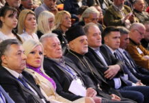 Izborna skupština Nove Srbije: Sve isto kao pre 19 godina, fale samo Sloba i Mira (FOTO)