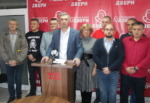 Obradović: Dobijamo veliku podršku svuda gde se potpisuje peticija protiv naseljavanja migranata