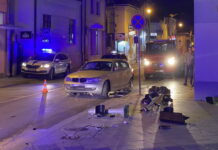 BMW otkinuo semafor kod spomenika vojvodi Stepi