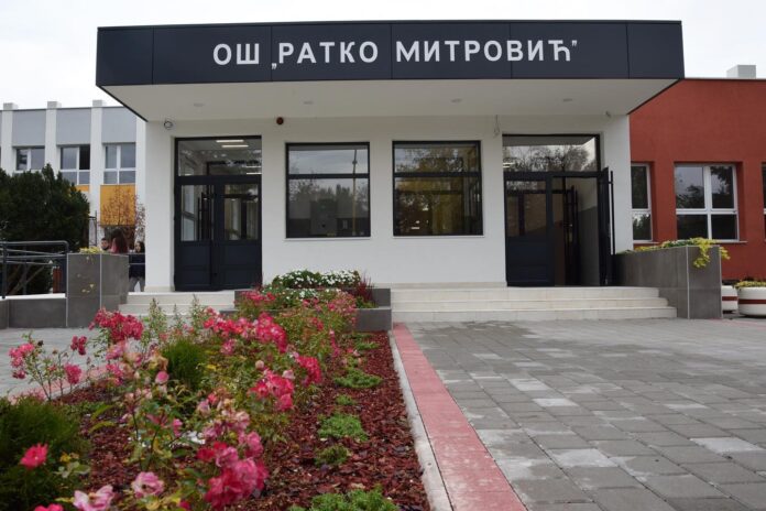 Ratko Mitrovic - Zvanicno otvaranje 1