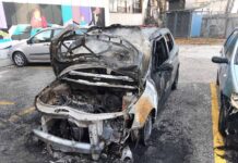 Todorović: Sve ukazuje da je požar u kojem je izgoreo auto inspekcijskih službi podmetnut