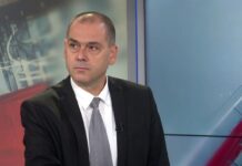 Viši sud odredio pritvor vojnom analitičaru Aleksandru Radiću i zatražio raspisivanje poternice zbog slučaja “zvučni top“