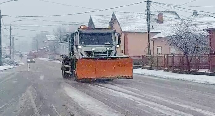 Ciscenje snega - Gradske ulice