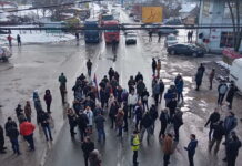 Nekoliko desetina građana na novoj blokadi Ibarske magistrale u Preljini