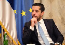 Tomislavu Momiroviću i Goranu Vesiću mera pritvora preinačena u kućni pritvor
