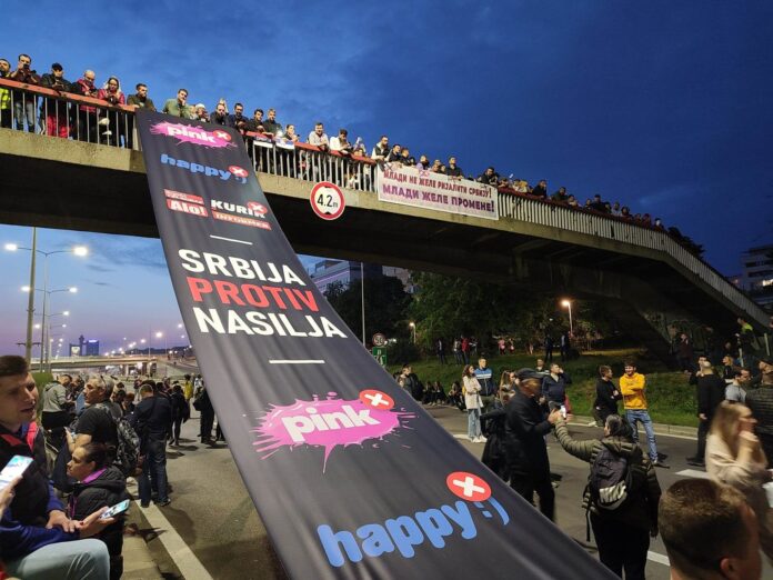 Blokada puta Beograd protest protiv nasilja