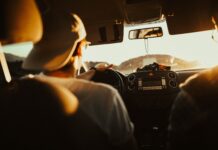 Agencija za bezbednost saobracaja: Tokom vrućina ne ostavljajte dete samo u automobilu ni na minut