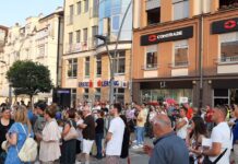 Održan poslednji protest “Čačak protiv nasilja“, najavljeni bager se nije pojavio