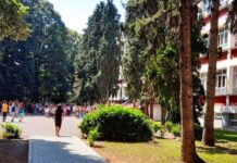 Grad Čačak i ove godine obezbeđuje 10.000 dinara za nabavku udžbenika za đake prvake
