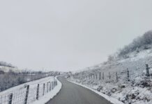 Dežurne službe u pripravnosti, ima dovoljno soli, ne očekuju se veći problemi u saobraćaju na gradskom i seoskom području