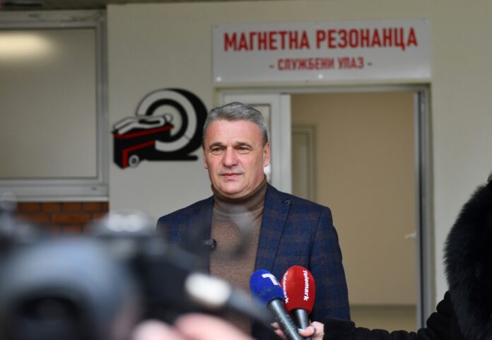 Milun Todorovic - Magnetna bolnica