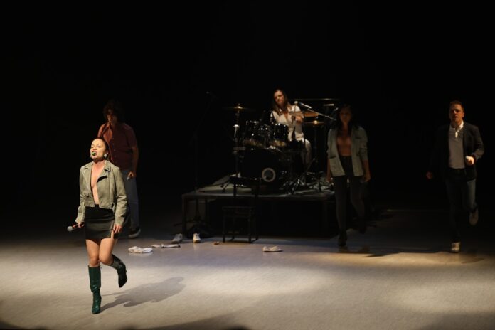 Ko igra Sonju Savic - MAPA 2