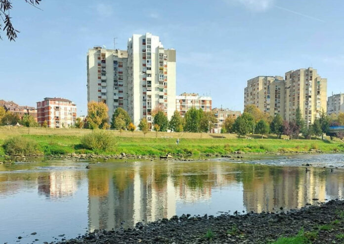 Panorama Cacka - Ljubic kej Morava jesen miholjsko leto Darka