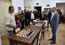 Svečano otvorene nove prostorije Šahovskog kluba Borac, otkrivena spomen ploča u čast Bojana Janjića