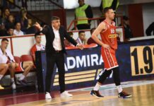 Ocokoljić ni reč o suđenju: Čestitam mojim igračima na izvanrednom drugom poluvremenu