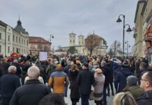 NPS Čačak: Studenti i učenici svima drže čas