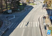 Semafori na prometnoj raskrsnici, evo zašto nije bila moguća izgradja kružnog toka
