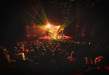 O godišnjem koncertu orkestra “Stari grad“ u Kulturnom centru: Krevet od dlanova