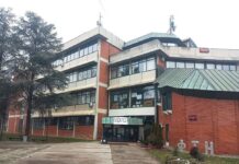 Studenti FTN: Prodekan Papić probio blokadu i nasilno ušao u zgradu fakulteta