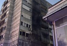 Lokalizovan požar u Nemanjinoj ulici, stanari zgrade evakuisani, četiri osobe zatražile pomoć lekara