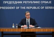 Vučić zapretio otkazima policajcima i tužiocima koji ne budu “štitili poredak“