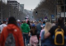 Tužilaštvo pokreće istragu ko je odgovoran za paniku na protestu 15. marta, biće saslušano više od 100 građana