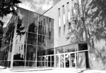 Promocija poetske zbirke “Brza pošta“ Slobodana Jovića u Gradskoj biblioteci