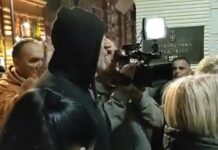 Drama u centru Čačka, građani provalili u zgradu Skupštine grada