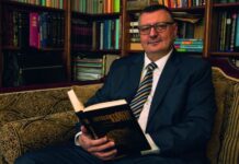 Poslanik vladajuće većine Albijanić podržao studente i kritikovao Vučića, naprednjaci burno reagovali