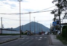 Zbog zamene poklopaca na šahtama do kraja avgusta za saobraćaj zatvoren deo Bulevara Tanaska Rajića