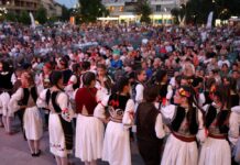 Sinoć u Čačku otvoren “Etnofest“, večeras se nastavlja nastupima na Gradskoj plaži i Cvetnjaku