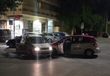 Sudar taksija i dostavnog vozila u Velikoj koloniji