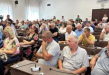 U Gornjem Milanovcu uručeno prvih 100 ugovora za podsticaje u poljoprivredi