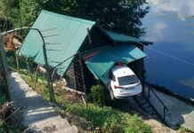 Neverovatna scena u Međuvršju, auto sa magistrale sleteo pravo u vikendicu!