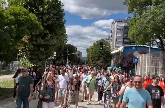 Prvi dan skole - Protest 1