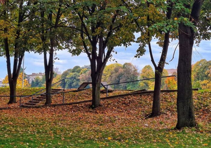 Panorama Cacka - Jesen Ljubic kej Darka