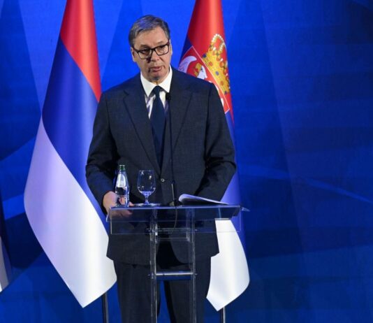 Aleksandar Vučić više nije predsednik Srbije, dužnost preuzima Ana Brnabić