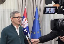 Ministar Glamočić: Počeo pravi dijalog sa poljoprivrednicima; Poljoprivrednik iz Bresnice: Ishod sastanka, za sada – nikakav