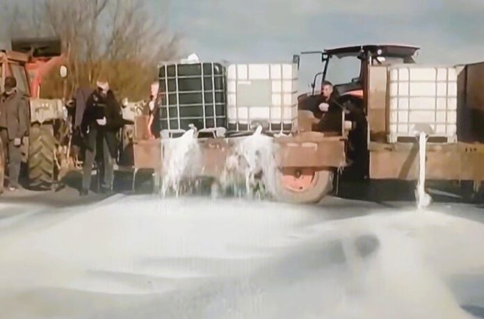 Prosipanje mleka 26 1