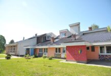 Vaspitači čačanskih predškolskih ustanova peticijom podržali suspendovanu koleginicu iz vrtića “Boško Buka“