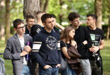 “Disovizija“ u dvorištu Gradske biblioteke