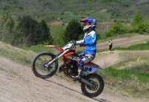 Tri treća mesta čačanskih moto kros vozača na stazi u Vlasotincu