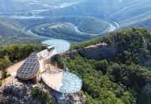 “Kablar Skywalk“ otvorio kapije: Prvih sedam dana ulaz na vidikovac besplatan, a potom će važiti ove cene
